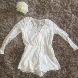 💜WHITE LACE ROMPER💜